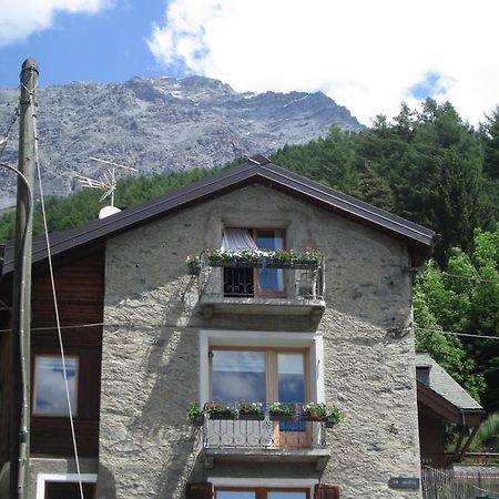 Apartamento Al Bait De Gio Bormio Habitación foto